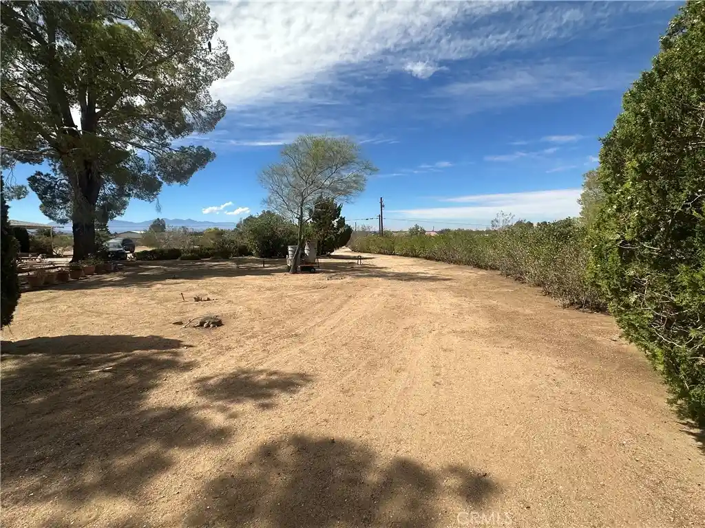 Photo 3 of Single family home for sale at 9545 Joshua St, Apple Valley, CA 92308 | MLS# HD26207287 | Listing updated on 2026-10-27