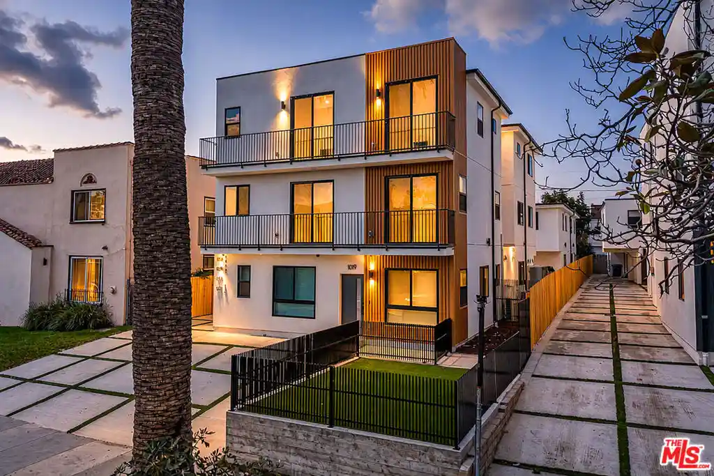 Photo 1 of Multi family home for sale at 1019 S Citrus Ave, Los Angeles, CA 90019 | MLS# 26991445 | Listing updated on 2026-10-13