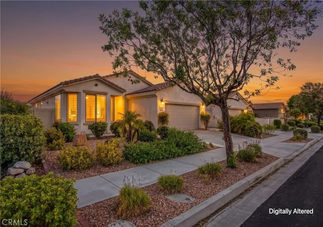 Photo 1 of Single family home for sale at 1527 Via Rojas, Hemet, CA 92545 | MLS# IG26201112 | Listing updated on 2026-10-02