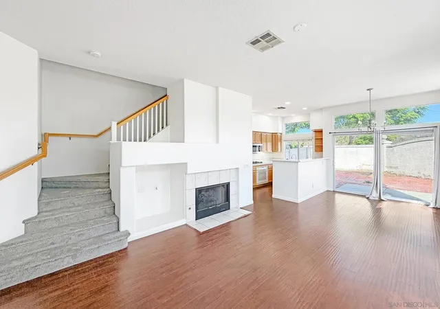 Listing Photo 2 - Condo for sale in building located at 11954 Cypress Cyn, San Diego, CA 92131 - Unit #2