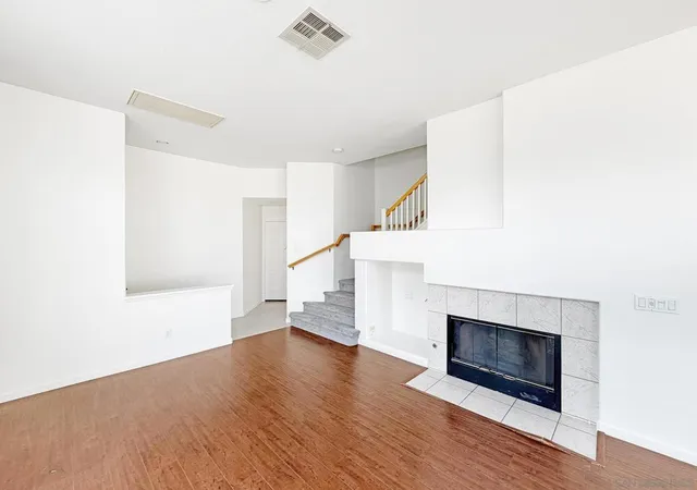 Listing Photo 3 - Condo for sale in building located at 11954 Cypress Cyn, San Diego, CA 92131 - Unit #2
