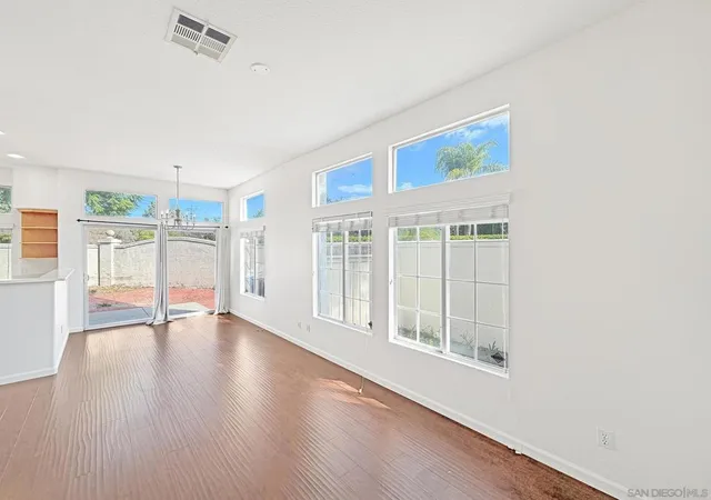 Listing Photo 4 - Condo for sale in building located at 11954 Cypress Cyn, San Diego, CA 92131 - Unit #2