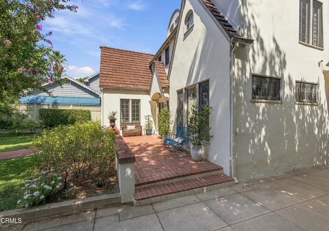 Photo 2 of Single family home for sale at 500 S Allen Ave, Pasadena, CA 91106 | MLS# P1-28936 | Listing updated on 2026-10-07