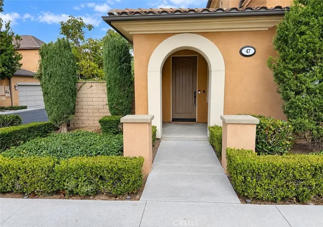 Photo 4 of Sale Pending at 47 Plantation, Irvine, CA 92620 | MLS# OC26204862 | Listing updated on 2026-10-28