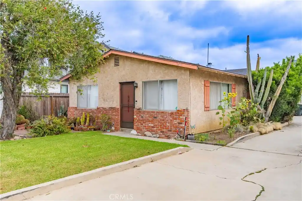 Multi family home for sale at 218 East 16th, Costa Mesa, CA 92627 | MLS# OC26207185