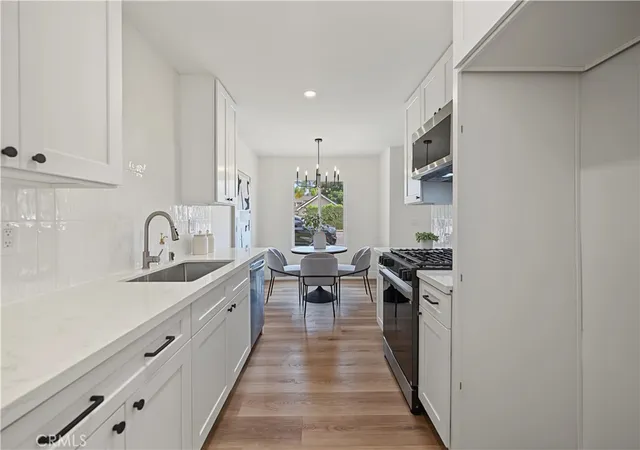 Condo for sale at 700 W La Veta Ave #N5, Orange, CA 92868 | MLS# PW26207414