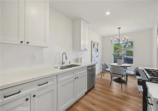 Listing Photo 4 - Condo for sale in building located at 700 W La Veta Ave, Orange, CA 92868 - Unit #N5