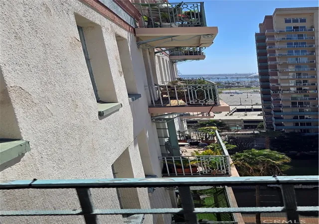 Listing Photo 4 - Condo for sale in building located at 455 E Ocean Blvd, Long Beach, CA 90802 - Unit #1106