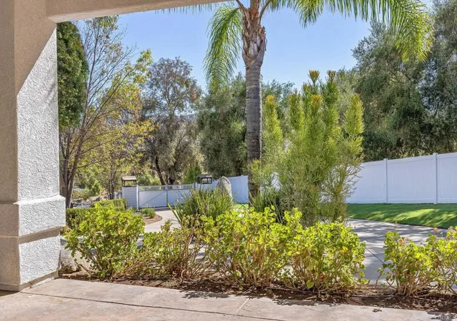 Photo 4 of Single family home for sale at 563 Pile St, Ramona, CA 92065 | MLS# NDP2608862 | Listing updated on 2026-09-23
