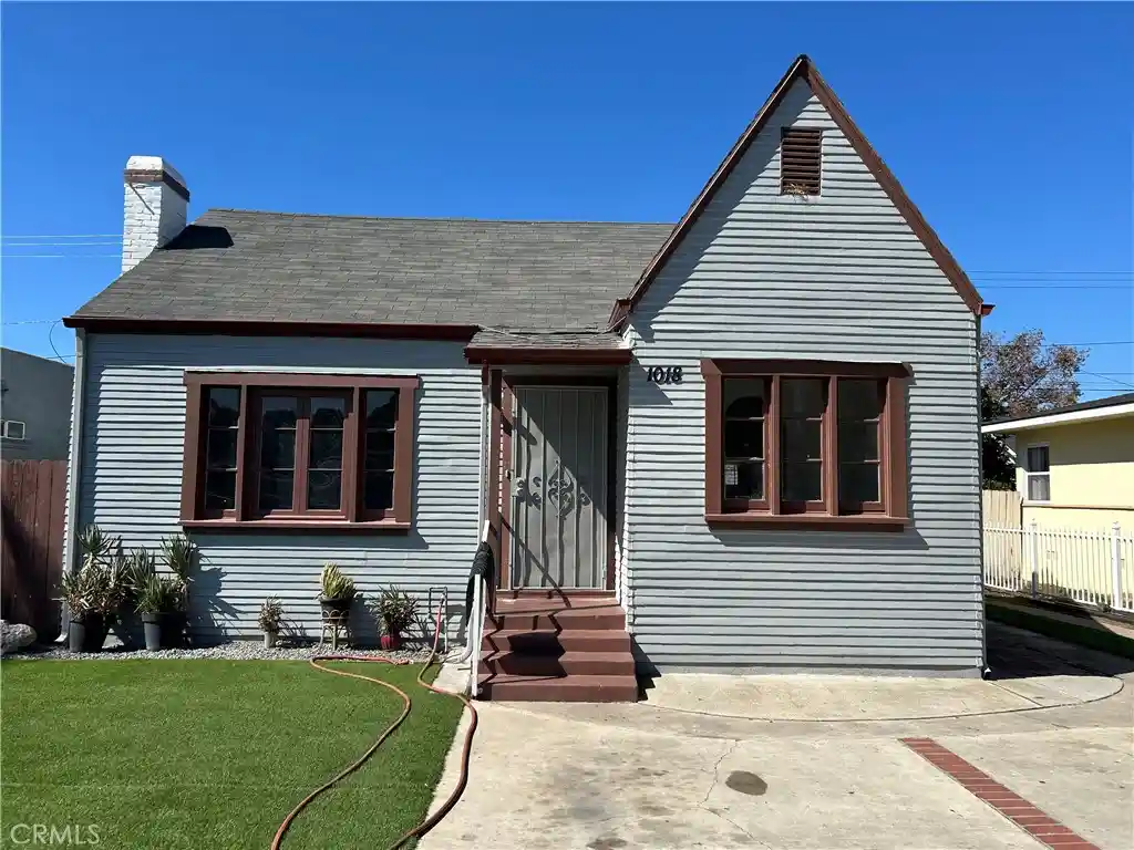 Photo 1 of Single family home for sale at 1018 S Halladay, Santa Ana, CA 92701 | MLS# DW26206643 | Listing updated on 2026-10-21