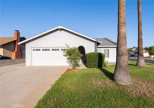 Photo 3 of Single family home for sale at 14308 Homestead Dr, Moreno Valley, CA 92553 | MLS# DW26207435 | Listing updated on 2026-10-08