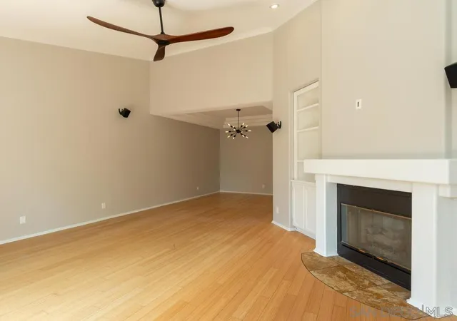 Photo 3 of Condo for sale at 3517 Cameo #87, Oceanside, CA 92056 | MLS# 260023183SD | Listing updated on 2026-10-06