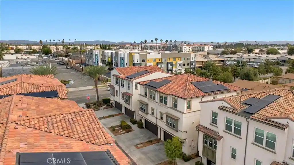 Listing Photo 22 - Condo for sale in 318 S Quadrilateral located at 318 S Quadrilateral, Anaheim, CA 92802 - Unit 318 S Quadrilateral