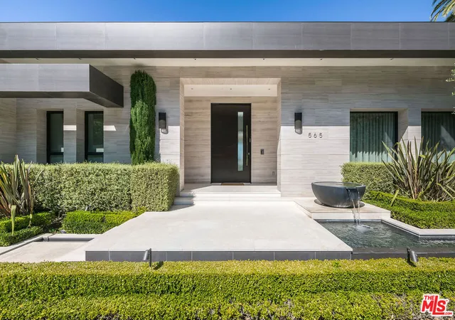 Photo 2 of Mansion for sale at 565 Evelyn Pl, Beverly Hills, CA 90210 | MLS# 26991501 | Listing updated on 2026-09-30