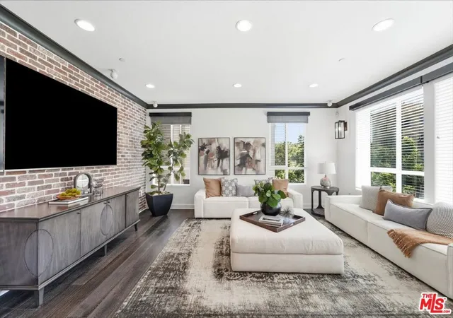 Photo 4 of Sale Pending at 12534 W Fielding Cir #3, Playa Vista, CA 90094 | MLS# 26991491 | Listing updated on 2026-09-29