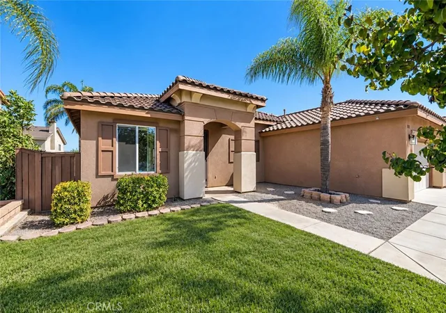 Photo 1 of Sale Pending at 182 La Amistad, Hemet, CA 92545 | MLS# SW26207255 | Listing updated on 2026-09-28
