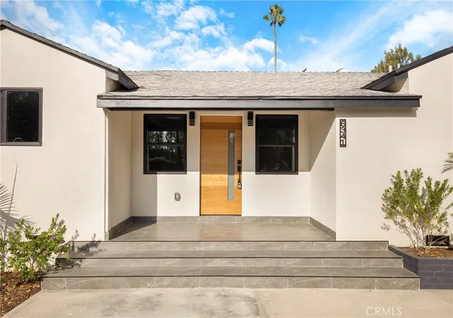 Photo 4 of Single family home for sale at 6341 Ranchito, Van Nuys, CA 91401 | MLS# SR26207600 | Listing updated on 2026-10-13