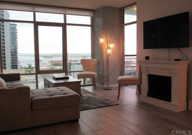 Listing Photo 1 - Condo for sale in building located at 425 W Beech St, San Diego, CA 92101 - Unit #1255