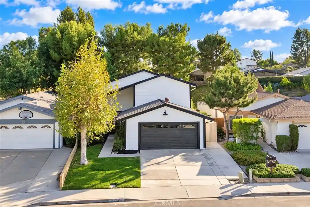 Photo 1 of Sale Pending at 28452 Lorente, Mission Viejo, CA 92692 | MLS# OC26202920 | Listing updated on 2026-10-17