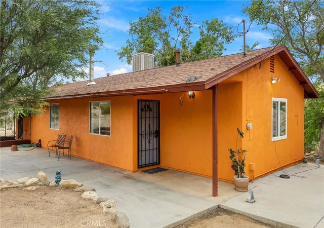 Photo 3 of Single family home for sale at 29310 Devils Punch Bowl, Juniper Hills, CA 93553 | MLS# DW26207665 | Listing updated on 2026-10-28