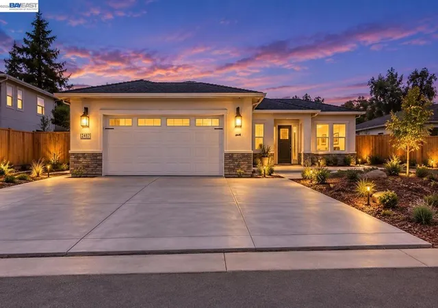 Photo 2 of Single family home for sale at 5210 Shirehills Ln, Carmichael, CA 95608 | MLS# 41149095 | Listing updated on 2026-10-08