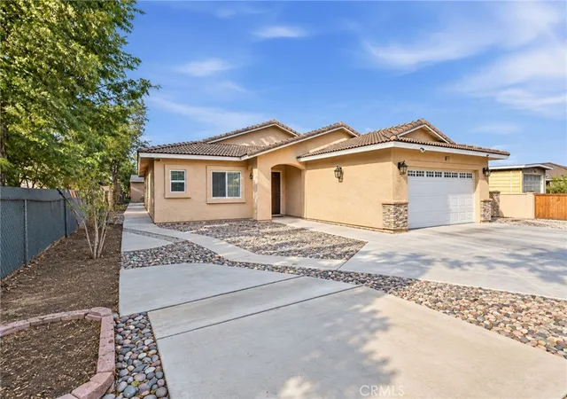 Photo 1 of Single family home for sale at 16028 Spruce, Hesperia, CA 92345 | MLS# DW26207597 | Listing updated on 2026-10-11
