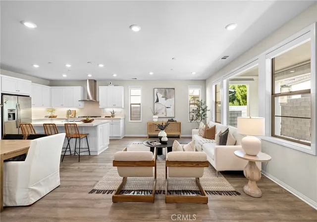 Photo 3 of Single family home for sale at 28 Ocaso St, Rancho Mission Viejo, CA 92694 | MLS# OC26205678 | Listing updated on 2026-09-24