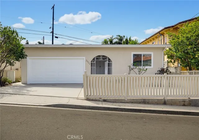 Photo 2 of Sale Pending at 2322 Pullman, Redondo Beach, CA 90278 | MLS# SB26204303 | Listing updated on 2026-10-01