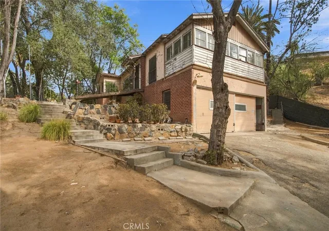 Photo 1 of Single family home for sale at 6100 Pachappa Dr, Riverside, CA 92506 | MLS# IV26207655 | Listing updated on 2026-10-28