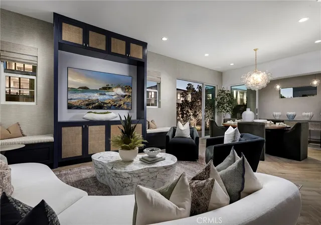 Listing Photo 2 - Condo for sale in building located at 2418 Liv Wy, Montebello, CA 90640