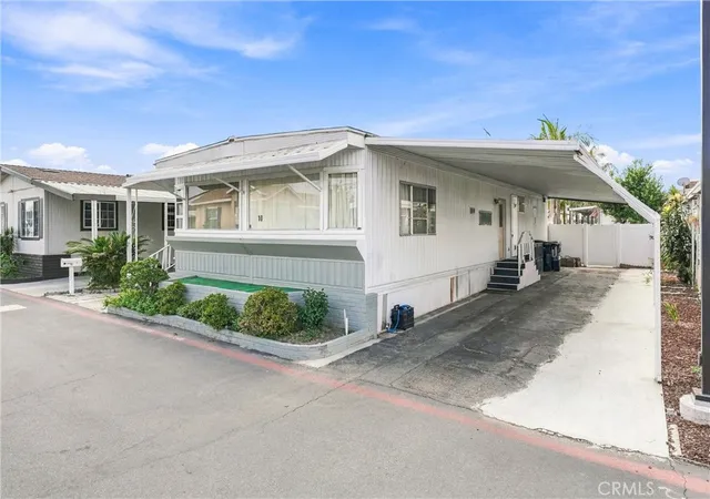 Photo 3 of Manufactured home for sale at 3050 W Ball Rd #10, Anaheim, CA 92804 | MLS# PW26206303 | Listing updated on 2026-09-24