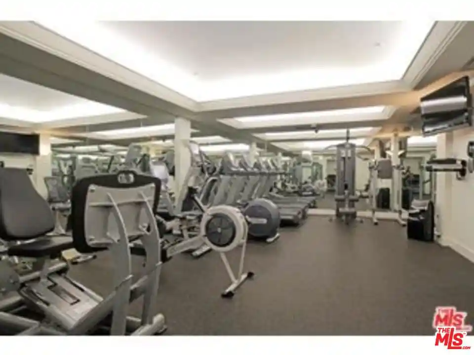 Listing Photo 32 - Condo for sale in 701 Ocean Ave located at 701 Ocean Ave, Santa Monica, CA 90402 - Unit #110