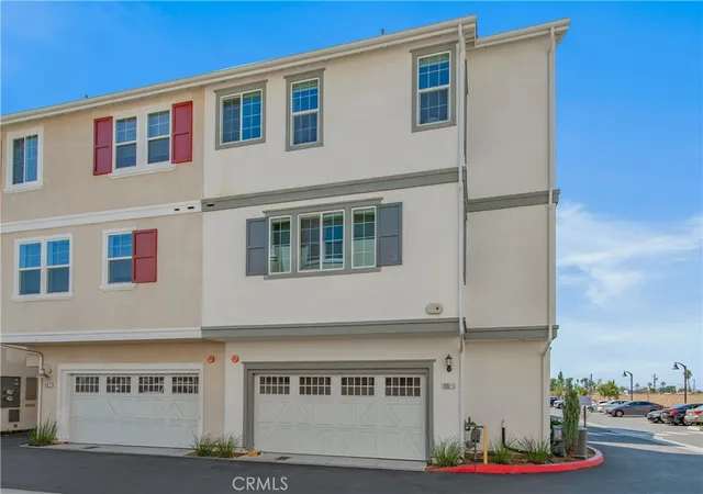 Listing Photo 3 - Condo for sale in building located at 1092 N Anaheim Blvd, Anaheim, CA 92801 - Unit #1