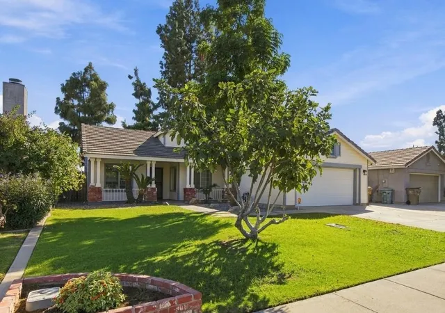 Photo 3 of Single family home for sale at 11609 Hannah Denise, Bakersfield, CA 93312 | MLS# NS26207803 | Listing updated on 2026-10-02
