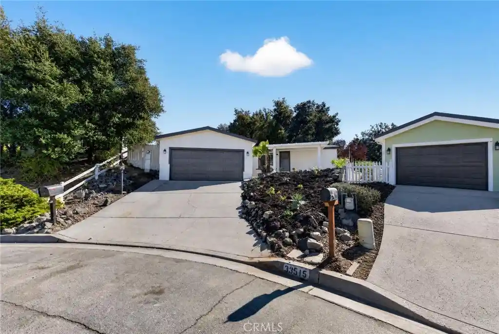 Manufactured home for sale at 33515 Hidden Holw, Wildomar, CA 92595 | MLS# SW26207795
