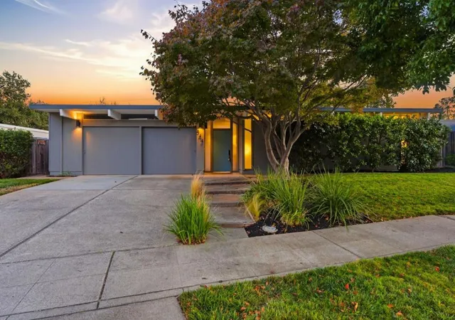 Photo 3 of Sale Pending at 844 Trenton Dr, Sunnyvale, CA 94087 | MLS# ML82062290 | Listing updated on 2026-10-01