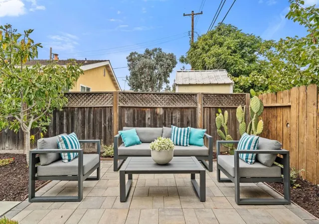 Photo 25 of Sale Pending at 3117 Morris Dr, Palo Alto, CA 94303 | MLS# ML82062292 | Listing updated on 2026-10-02