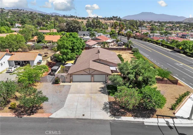 Photo 3 of Single family home for sale at 11990 Lasselle St, Moreno Valley, CA 92557 | MLS# IG26205847 | Listing updated on 2026-09-30