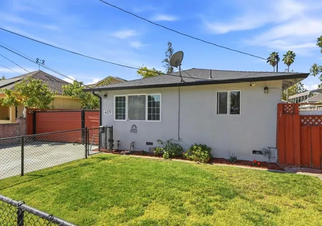 Photo 3 of Multi family home for sale at 425 N 7th Street, San Jose, CA 95112 | MLS# ML82062296 | Listing updated on 2026-10-09