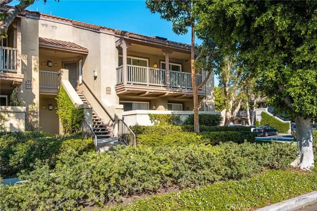 Condo for sale at 2800 Keller Dr #221, Tustin, CA 92782 | MLS# PW26207043