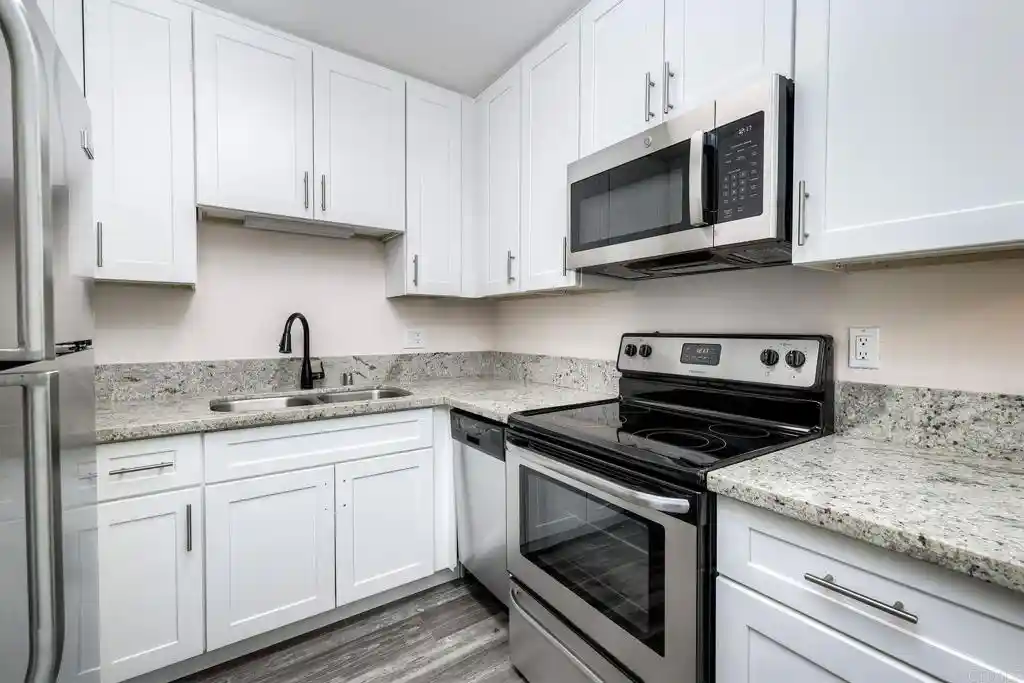 Listing Photo 2 - Condo for sale in 4281 Lowell St located at 4281 Lowell St, La Mesa, CA 91941 - Unit #23