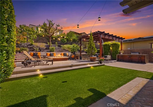 Photo 1 of Single family home for sale at 6 Intriga Ct, Rancho Mission Viejo, CA 92694 | MLS# OC26207769 | Listing updated on 2026-10-08