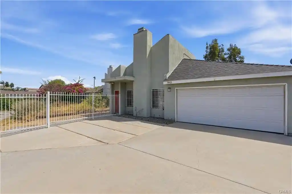 Photo 1 of Sale Pending at 7443 Eva Pl, Van Nuys, CA 91406 | MLS# SR26207162 | Listing updated on 2026-10-15
