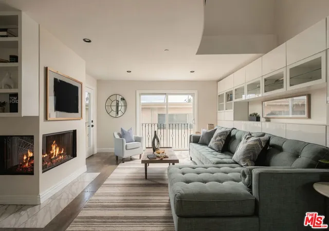 Photo 3 of Condo for sale at 837 18th Street #3, Santa Monica, CA 90403 | MLS# 26989961 | Listing updated on 2026-10-06