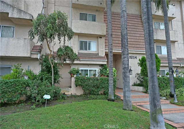Photo 3 of Condo for sale at 15114 Sherman Way #114, Van Nuys, CA 91405 | MLS# CV26187465 | Listing updated on 2026-10-10