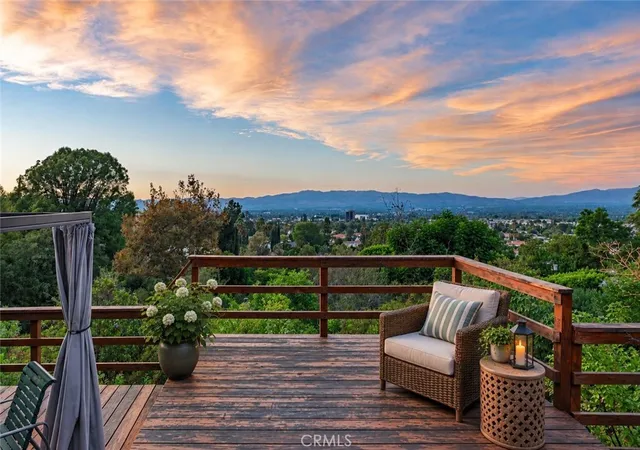 Photo 1 of Single family home for sale at 18070 Boris Dr, Encino, CA 91316 | MLS# SR26207725 | Listing updated on 2026-09-26