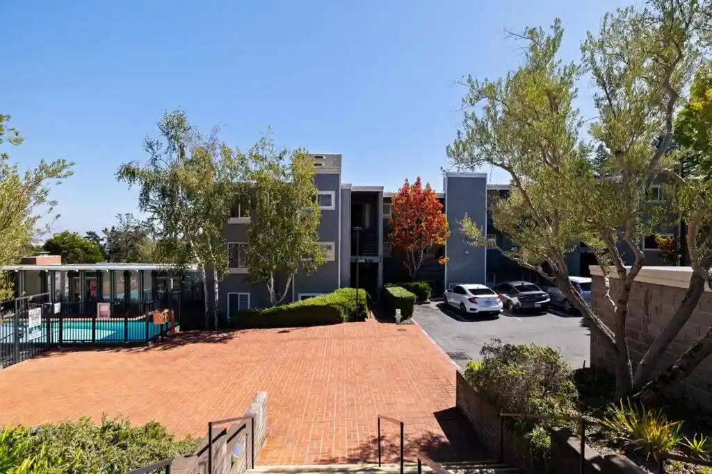 Listing Photo 23 - Condo for sale in 4000 Farm Hl Blvd located at 4000 Farm Hl Blvd, Redwood, CA 94061 - Unit #111