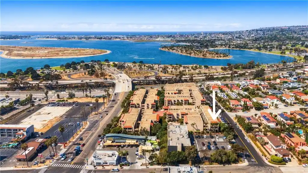 Listing Photo 22 - Condo for sale in 2530 Clairemont Dr located at 2530 Clairemont Dr, San Diego, CA 92117 - Unit #301