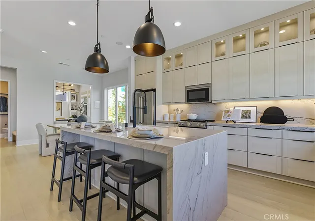 Listing Photo 1 - Condo for sale in building located at 2435 Liv Wy, Montebello, CA 90640