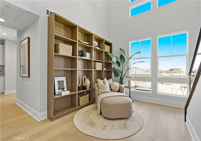 Listing Photo 4 - Condo for sale in building located at 2435 Liv Wy, Montebello, CA 90640